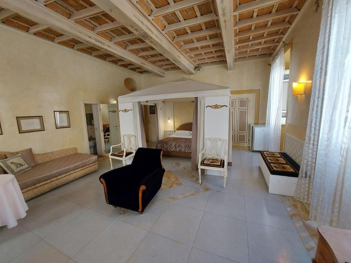 Residenza Al Corso Suites Рим Экстерьер фото